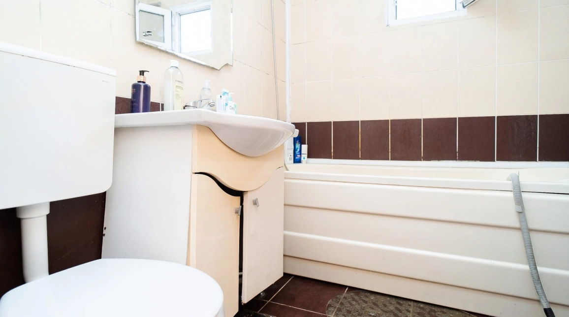 Oferta Apartament de vanzare, 3 camere, semidecomandat, 63 mp, Alexandru cel Bun,  Piata Voievozilor  INTABULAT imagine 7