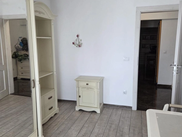 Apartament 3 camere - Nicolina