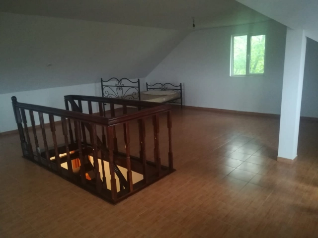 Apartament 4 camere - Bucium
