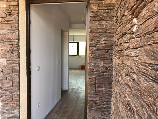 Apartament 4 camere - Miroslava