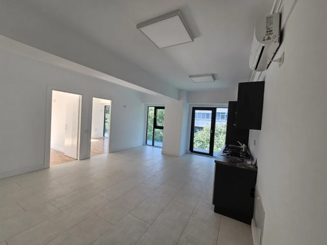 Apartament 3 camere - Podu Ros