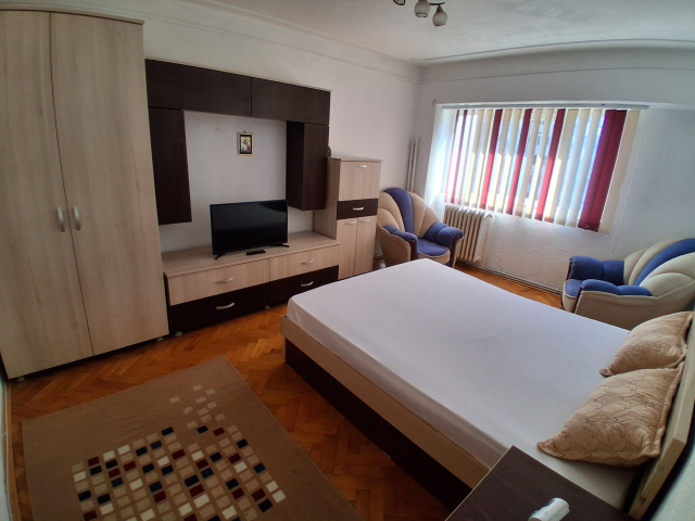 Pacurari apartament  56 mp, 2 camere,  decomandat, de inchiriat,  (MEGA IMAGE, ESPLANADA MIMOZA) 161554