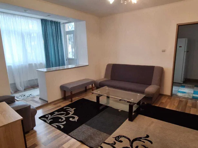 2 camere,  semidecomandat,  50 mp, de inchiriat apartament in zona Copou,  (Gaudeamus ) 162033