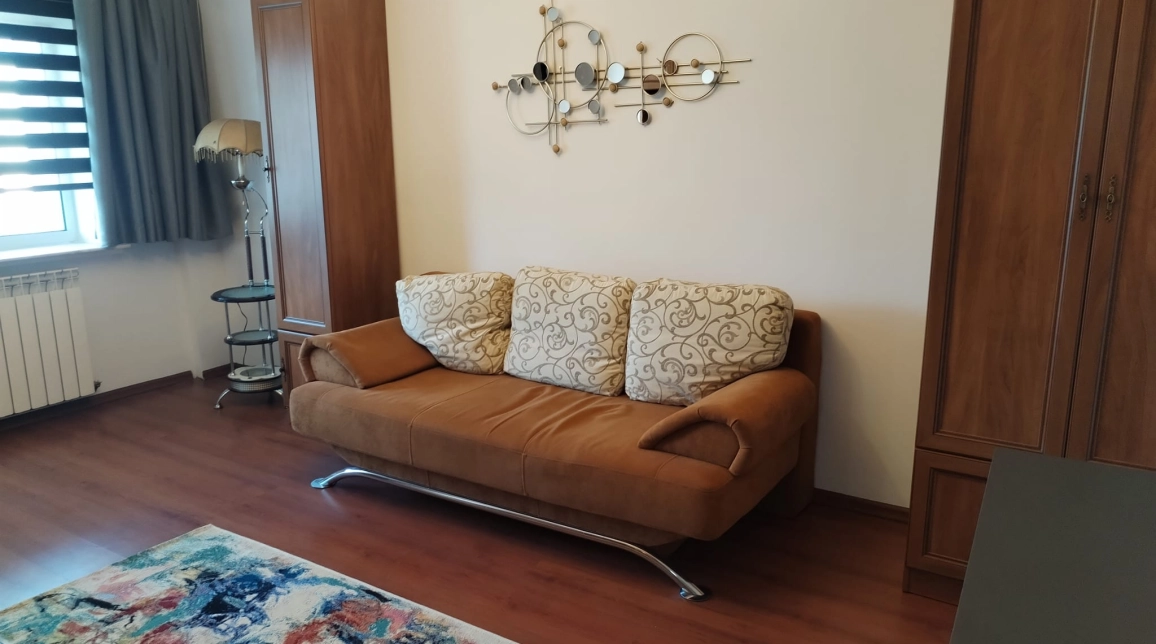 Oferta De inchiriat apartament, 2 camere, decomandat, 60 mp, Centru,  UMF imagine 1