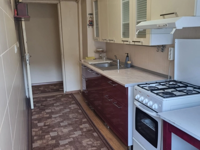 Apartament 3 camere - Centru