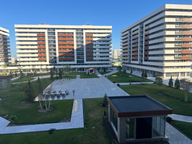 Apartament nou de vanzare, 2 camere,  semidecomandat,  79 mp, Copou,  (Liceul Pedagogic) 133375