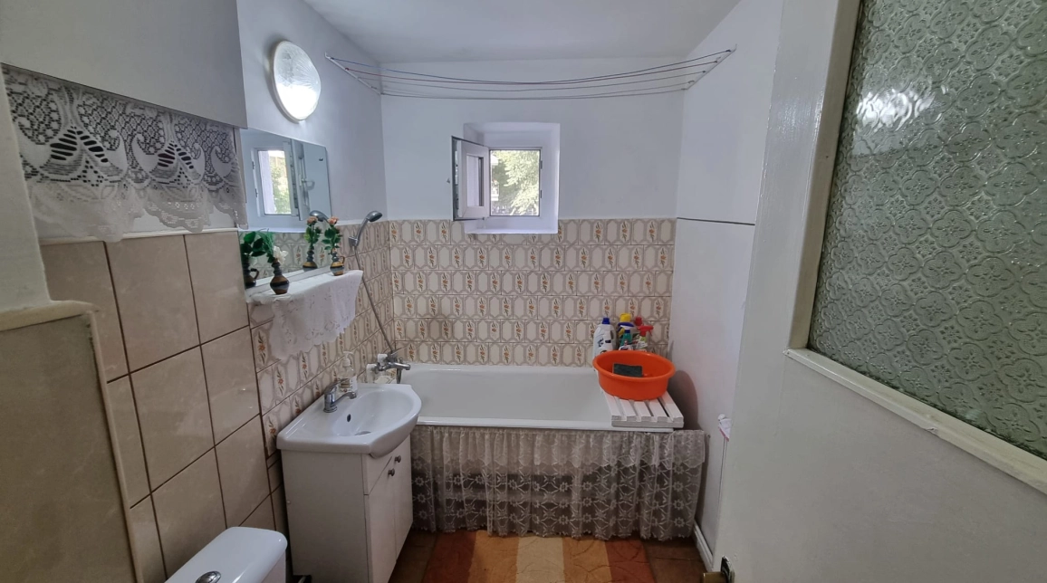 Oferta 2 camere, decomandat, 51 mp, de vanzare apartament in zona Nicolina,  Nicolina 2 imagine 7