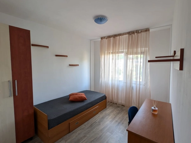 Apartament 4 camere - Gara