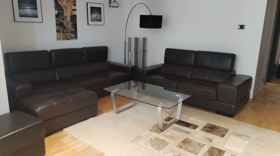 Oferta Apartament de inchiriat, 3 camere, decomandat, 98 mp, Centru,  TG Cucu imagine 2