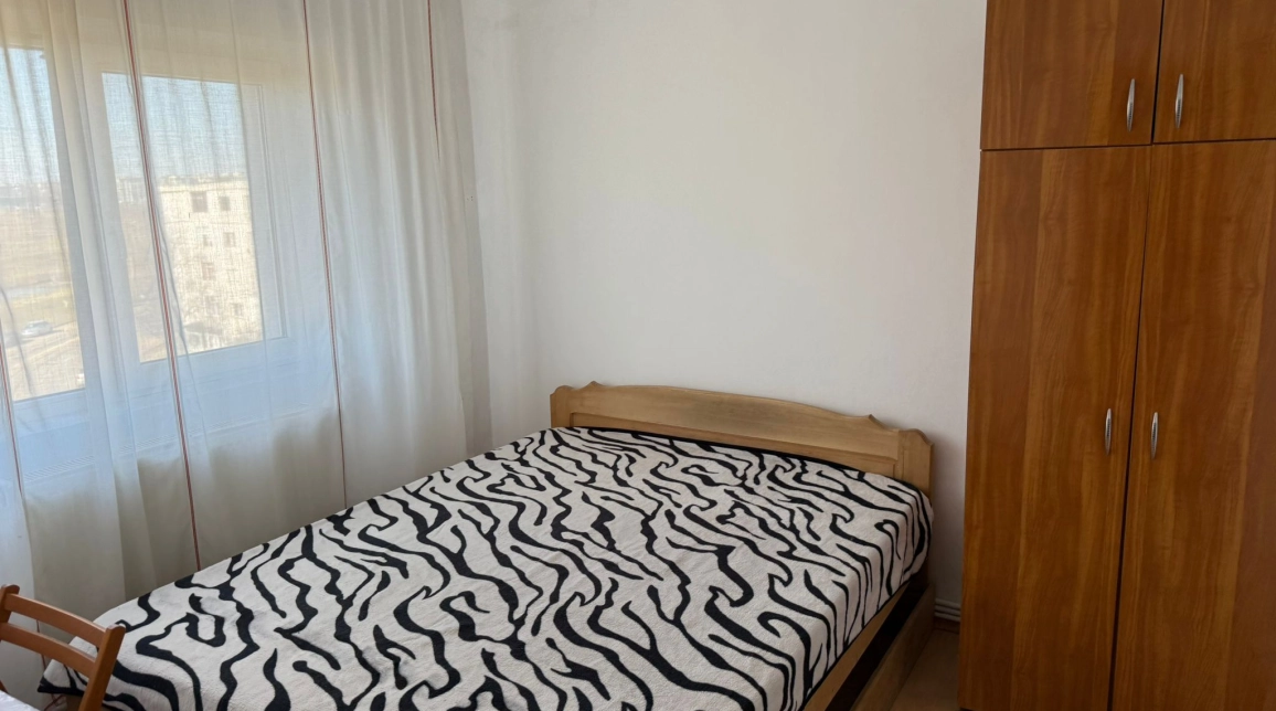 Oferta Dacia apartament 57 mp, 3 camere, decomandat, de inchiriat,  Coliba Moldovenlior imagine 3