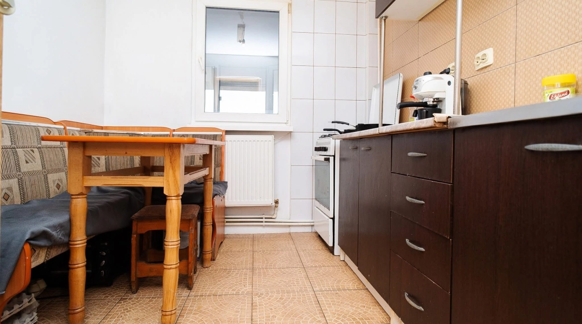 Oferta Apartament de vanzare, 3 camere, semidecomandat, 63 mp, Alexandru cel Bun,  Piata Voievozilor  INTABULAT imagine 4