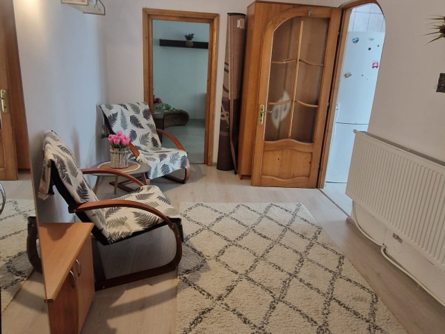 Apartament, 2 camere  decomandat,  55 mp, Precista, de vanzare,  (Scoala nr 4 / Piata Bistrita) 158246