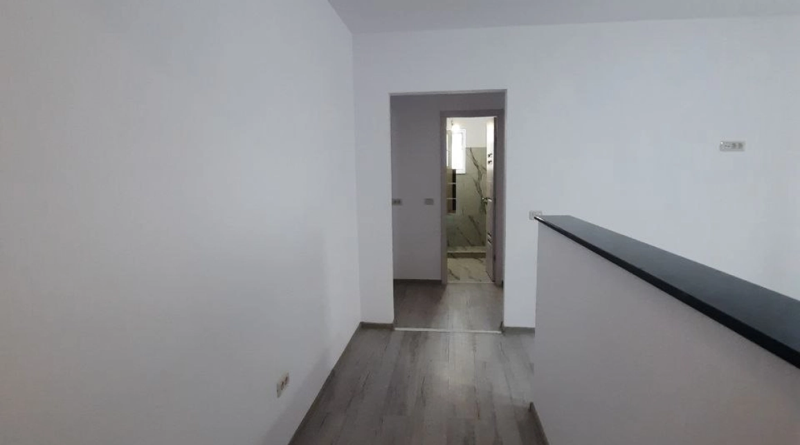 Oferta Apartament de vanzare, 2 camere, semidecomandat, 50 mp, Precista,  Laguna / Scoala nr 4 imagine 3