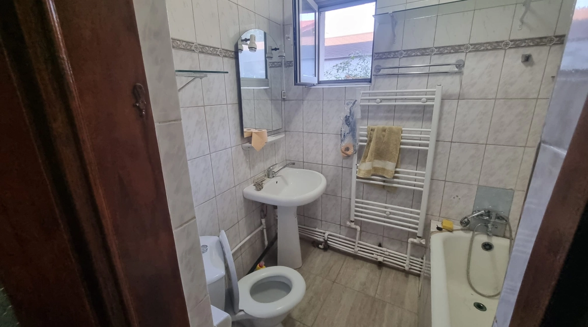 Oferta Casa, 3 camere , 68 mp, Podu Ros, de inchiriat,  Pizzeria Alila imagine 10