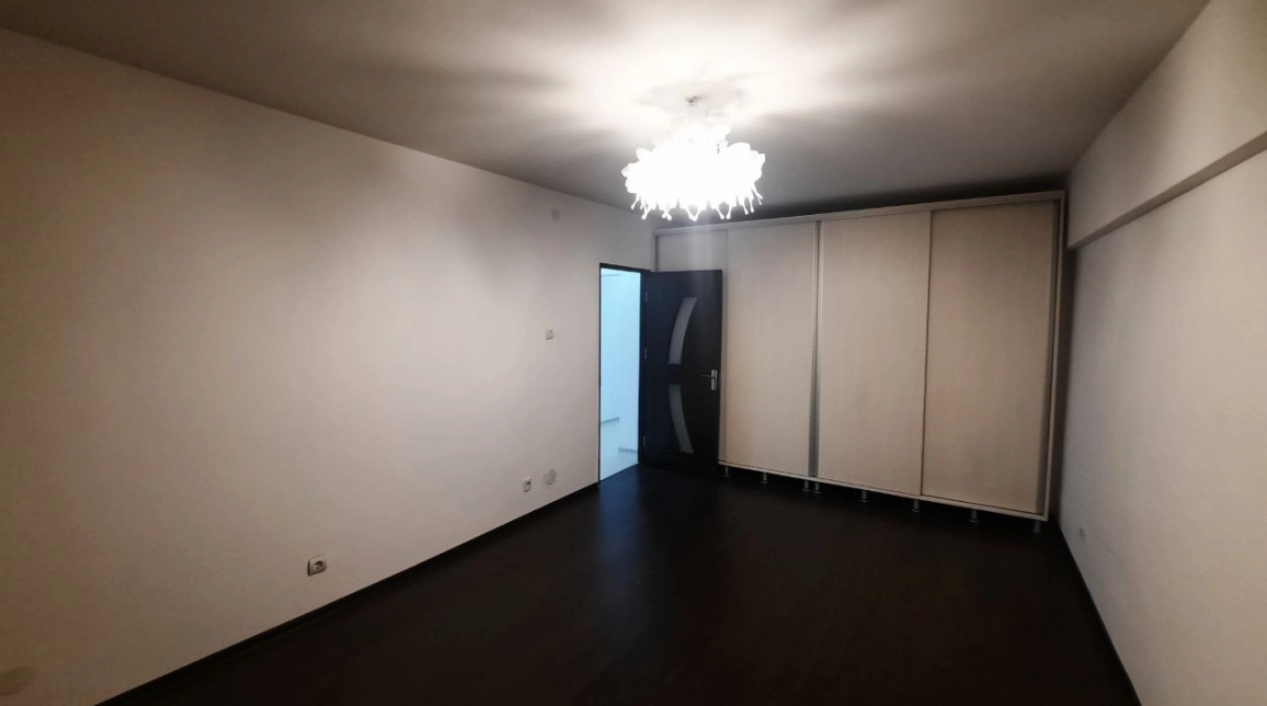 Oferta Maratei apartament 94 mp, 4 camere, decomandat, de vanzare,  Traian / BCR / ANAF / Magic Cake imagine 3
