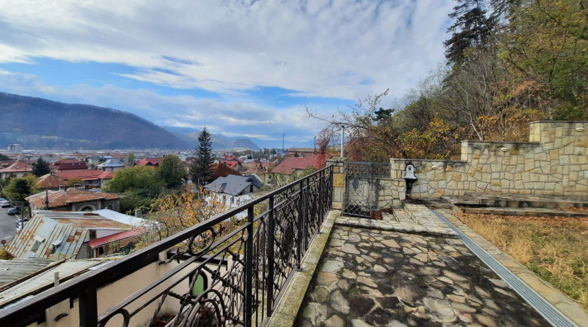 Oferta Stefan cel mare casa 300 mp, 6 camere, de vanzare,  Club Sportiv Ceahlaul / Palatul Copiilor imagine 20