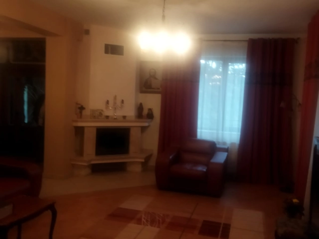 Apartament 9 camere - Bucium