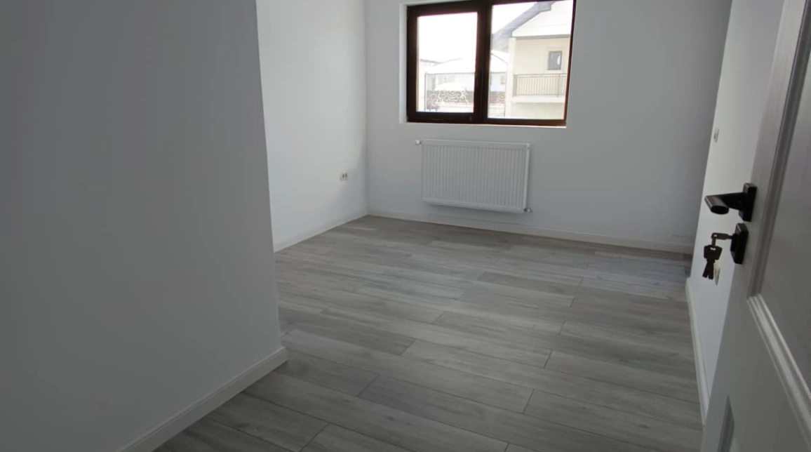 Oferta Valea Lupului casa 90 mp, 4 camere, de vanzare,  la 2 km de antibiotice imagine 3