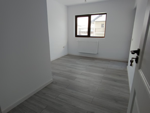 Valea Lupului vila 90mp, 4 camere,  de vanzare,  (la 2 km de antibiotice) 161104