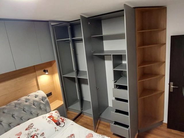 Apartament 5 camere - Breazu