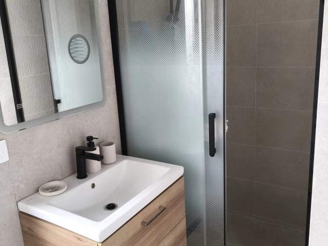 Apartament 4 camere - Barnova