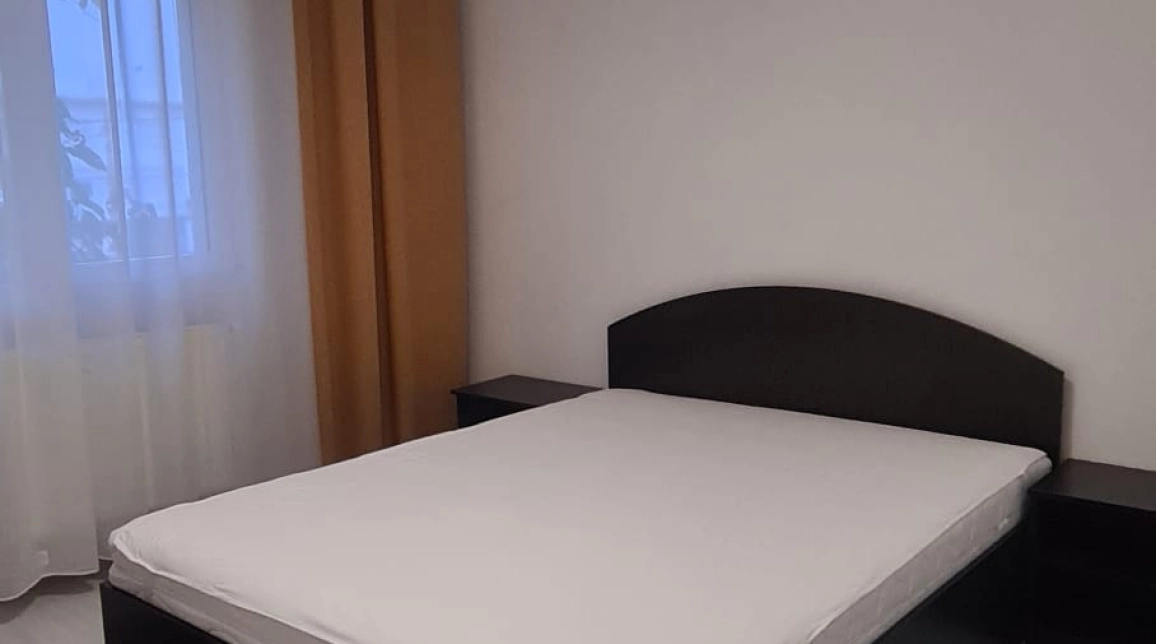 Oferta Apartament de inchiriat, 2 camere, decomandat, 60 mp, Tatarasi,  Piata 2 baieti imagine 1