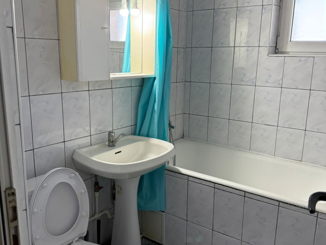 Dacia apartament  57 mp, 3 camere,  decomandat, de inchiriat,  (Coliba Moldovenlior) 162634