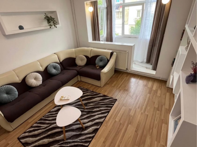 Apartament de inchiriat, 2 camere,  semidecomandat,  55 mp, Podu Ros,  (Cantemir) 162945