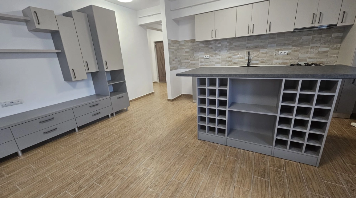 Oferta Centru apartament 72 mp, 3 camere, decomandat, de vanzare,  Intre Tudor Vladimirescu si Palas imagine 21