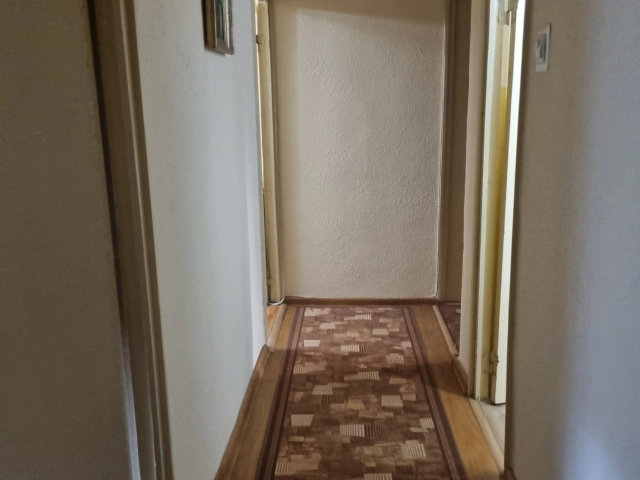 Apartament 3 camere - Centru
