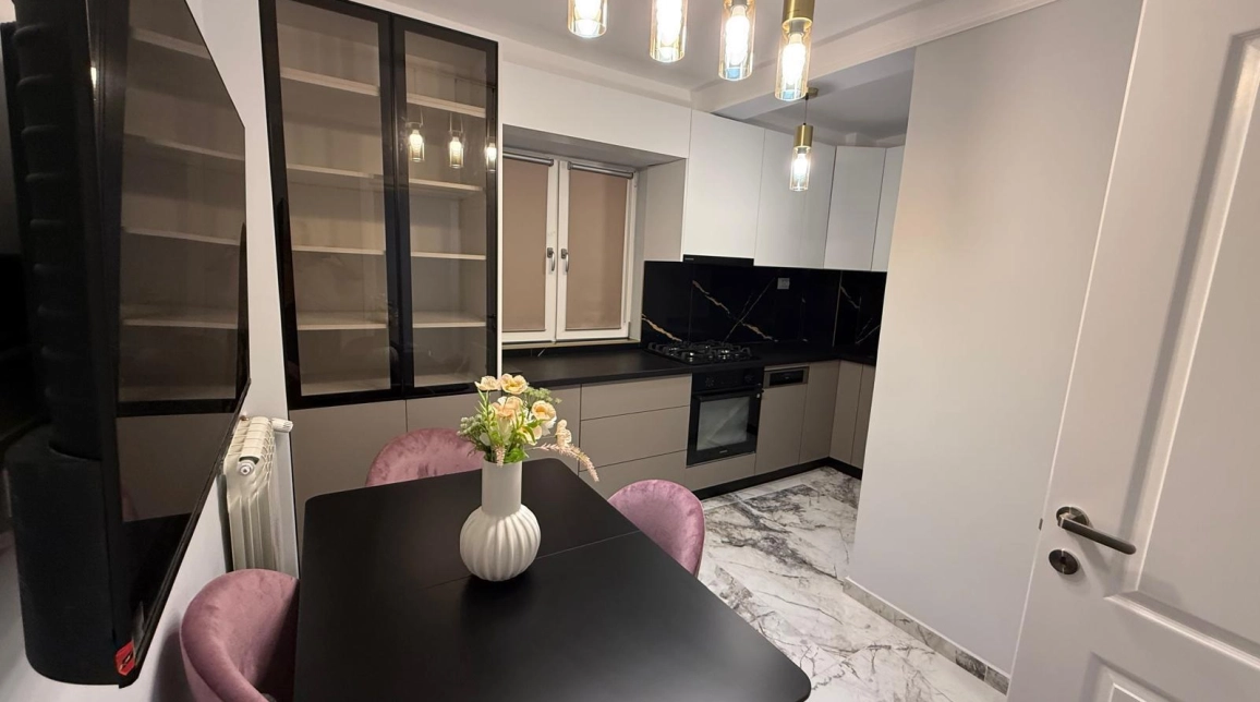 Oferta Apartament de vanzare, 3 camere, decomandat, 82 mp, Decebal,  Matei Basarab - Labirint imagine 2