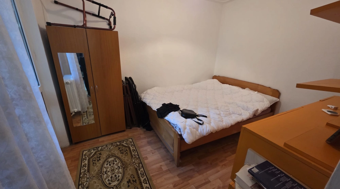 Oferta Alexandru cel Bun apartament 41 mp, 2 camere, nedecomandat, de vanzare,  Piata Voievozilor imagine 4
