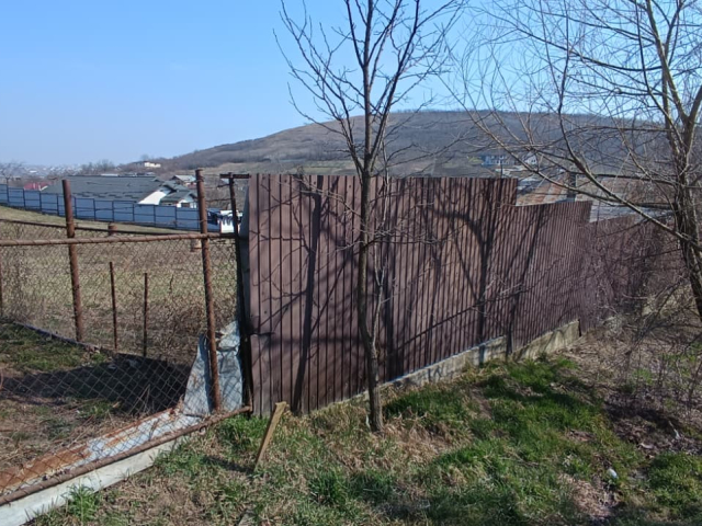 Teren  Uricani - Toate Utilitatile - La Asfalt 1661mp  162160