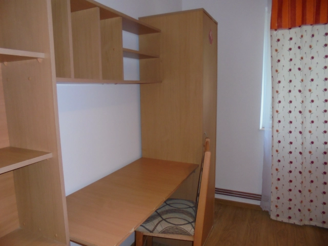 Apartament 2 camere - Podul de Fier