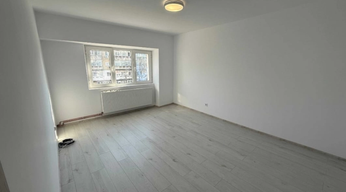 Oferta Dacia apartament 54 mp, 2 camere, decomandat, de vanzare,  Bicaz imagine 1