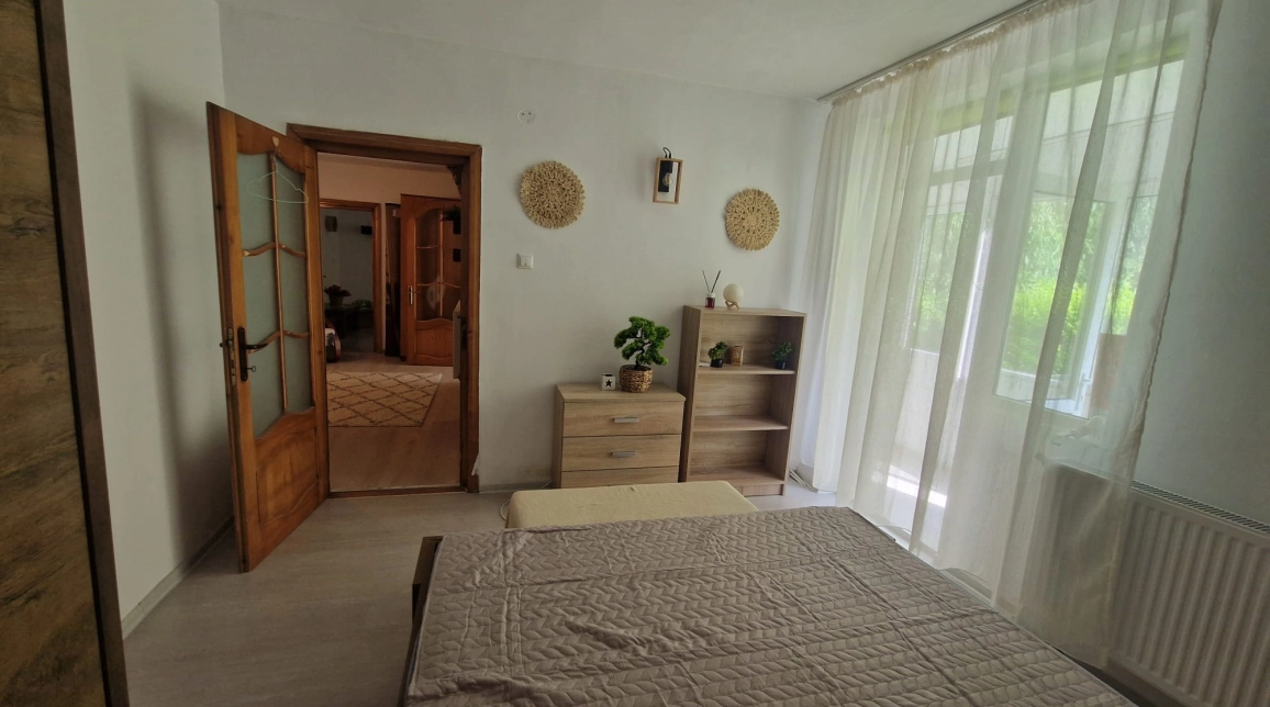 Oferta Apartament, 2 camere decomandat, 55 mp, Precista, de vanzare,  Scoala nr 4 / Piata Bistrita imagine 1