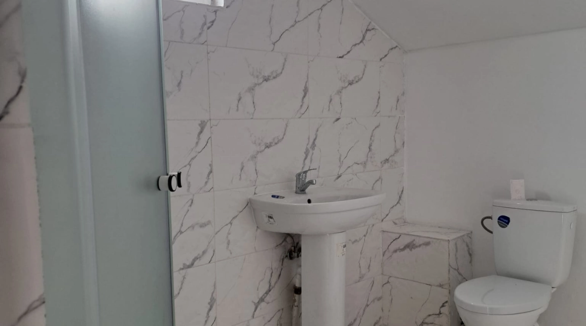 Oferta Lunca Cetatuii casa 115 mp, 5 camere, de vanzare,  Cartier Astoria imagine 8