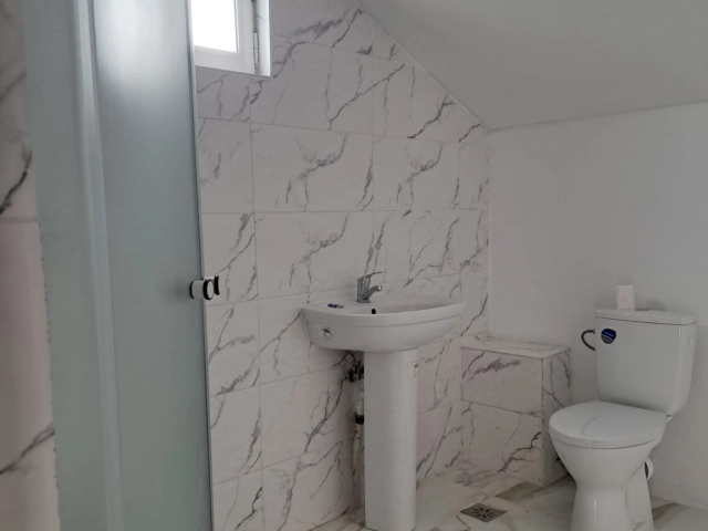 Apartament 5 camere - Lunca Cetatuii