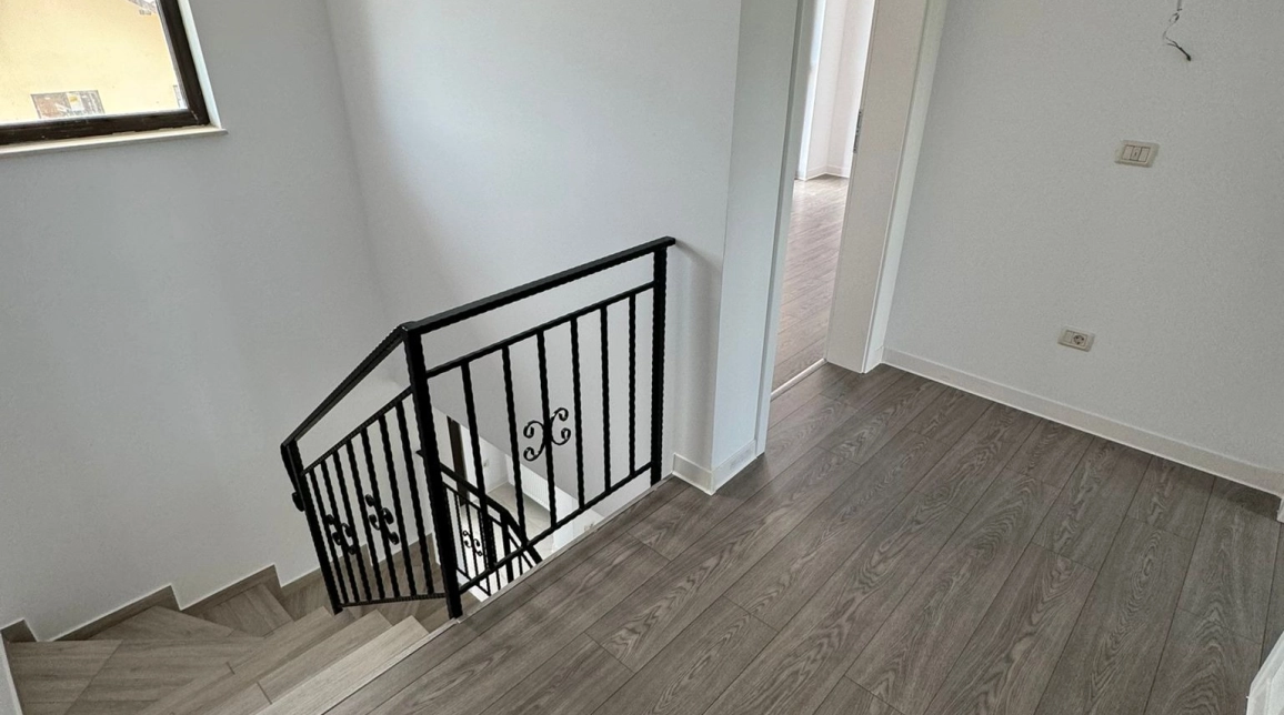 Oferta Casa de vanzare, 3 camere, 90 mp, Miroslava,  la 2.2 km de Primaria Miroslava imagine 16