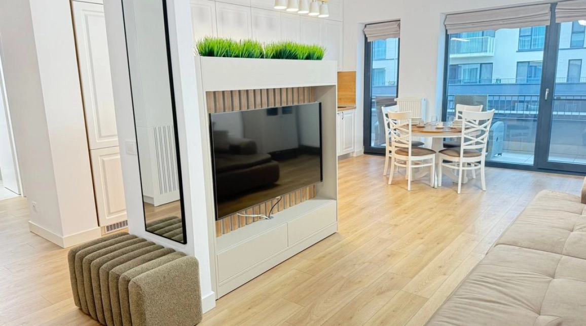 Oferta Apartament de inchiriat, 2 camere, decomandat, 57 mp, Baza 3,  Silk District imagine 1