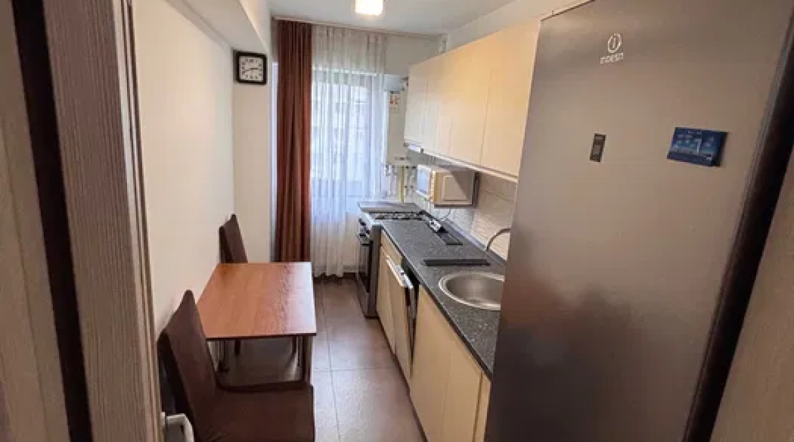 Oferta Baza 3 apartament 50 mp, 2 camere, decomandat, de inchiriat,  Carrefour Felicia imagine 4