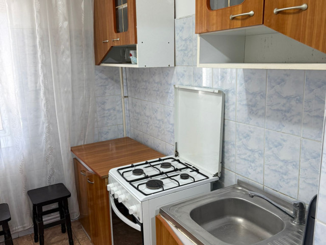 Dacia apartament  57 mp, 3 camere,  decomandat, de inchiriat,  (Coliba Moldovenlior) 162634