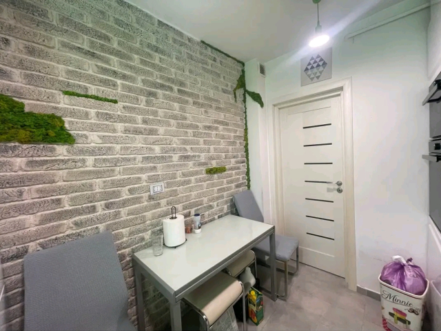 De vanzare apartament, 2 camere,  decomandat,  55 mp, Alexandru cel Bun,  (Piata Voievozilor) 162182