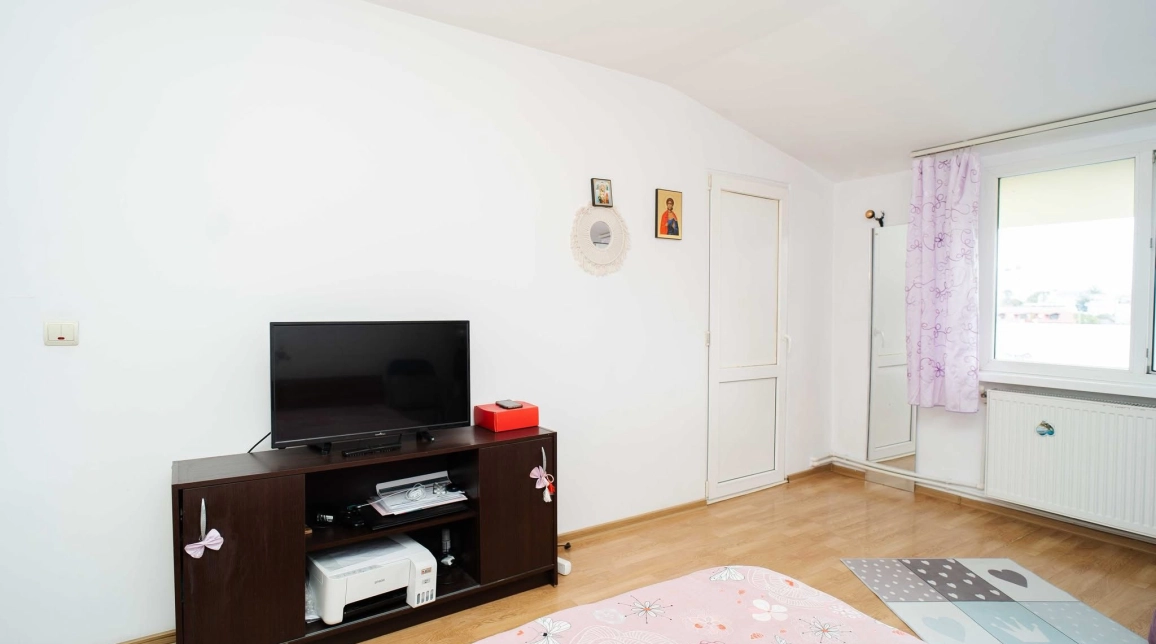 Oferta Apartament de vanzare, 3 camere, semidecomandat, 63 mp, Alexandru cel Bun,  Piata Voievozilor  INTABULAT imagine 5