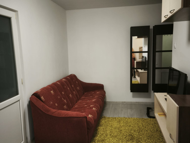 De vanzare apartament, 2 camere,  nedecomandat,  30 mp, Podu Ros,  (Salubris) 162587