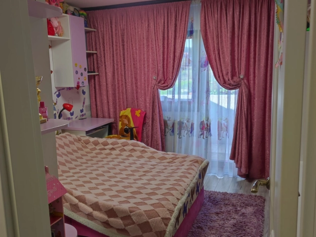 Apartament 4 camere - Nicolina