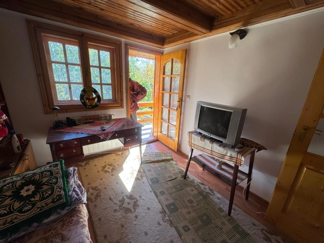 Apartament 3 camere - Bucium
