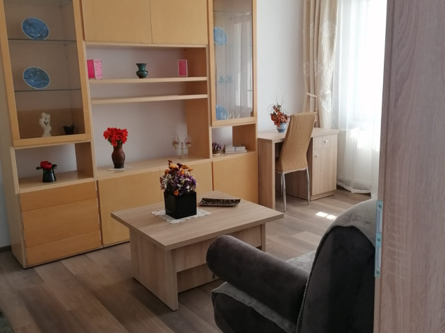 2 camere,  decomandat,  54 mp, de inchiriat apartament in zona Alexandru cel Bun,  (policlinica stomatologica) 163293