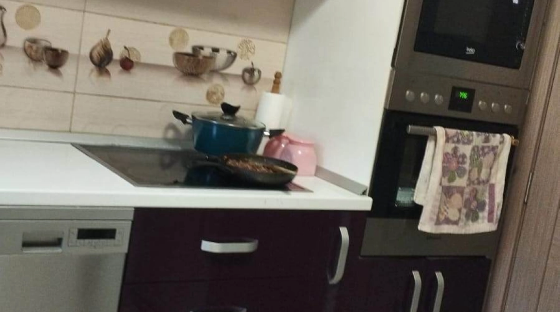 Oferta Apartament, 3 camere semidecomandat, 71 mp, Podu Ros, de vanzare,  Giratoriu Podu Ros imagine 2