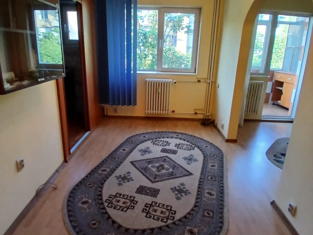 De vanzare apartament, 1 camera,  nedecomandat,  27 mp, Podu Ros,  (Sensul Giratoriu) 158697